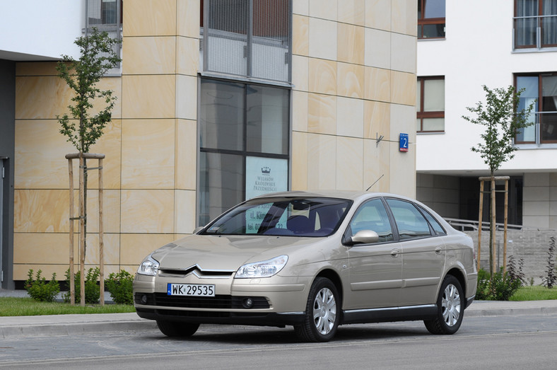 Citroen C5 2.0 HDI: Nie toleruje oszczędności