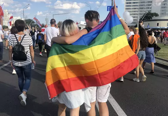 "Chłopaki i dziewczyny są gwałceni w więzieniach" - członkowie białoruskiej społeczności LGBT+ o zatrzymaniach