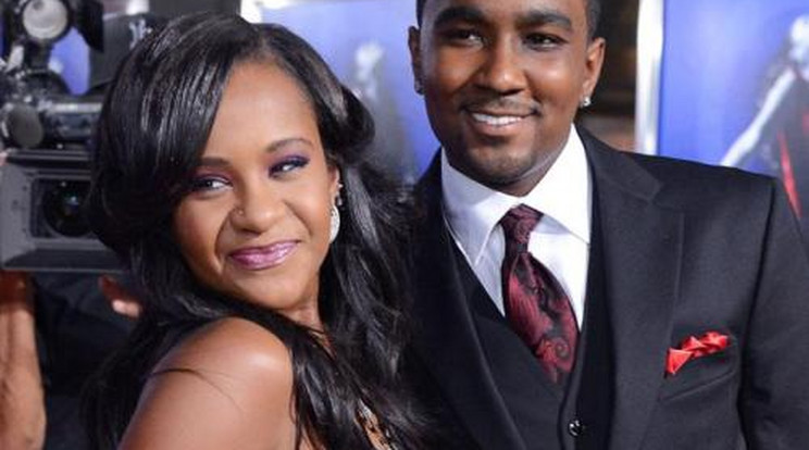 Botrány! Bobbi Kristina pasija 3 milliárdot vett le kedvese számlájáról 