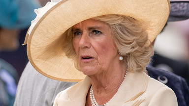 Księżna Camilla ma problemy z alkoholem? Miała uderzyć Elżbietę II i zwyzywać księżną Kate