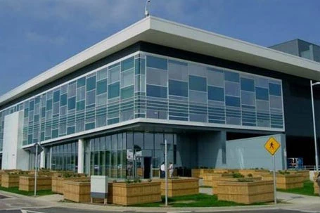 Centrum obliczeniowe Microsoftu w Dublinie ma powierzchnię 28 tys. m2 i maksymalny pobór mocy na poziomie 5,4 MW (z możliwością zwiększenia go nawet do 22 MW)