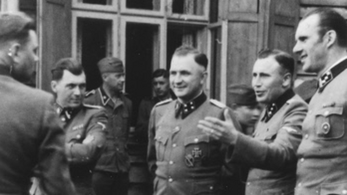 Pamiętnik hitlerowskiego zbrodniarza Josefa Mengele z obozu koncentracyjnego w Auschwitz-Birkenau ma być wystawiony na sprzedaż. Ceny mogą osiągnąć równowartość 40 tys. funtów brytyjskich — informuje The Sun.