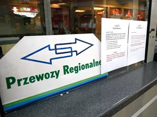 przewozy regionalne pkp dworzec tablica strzałki