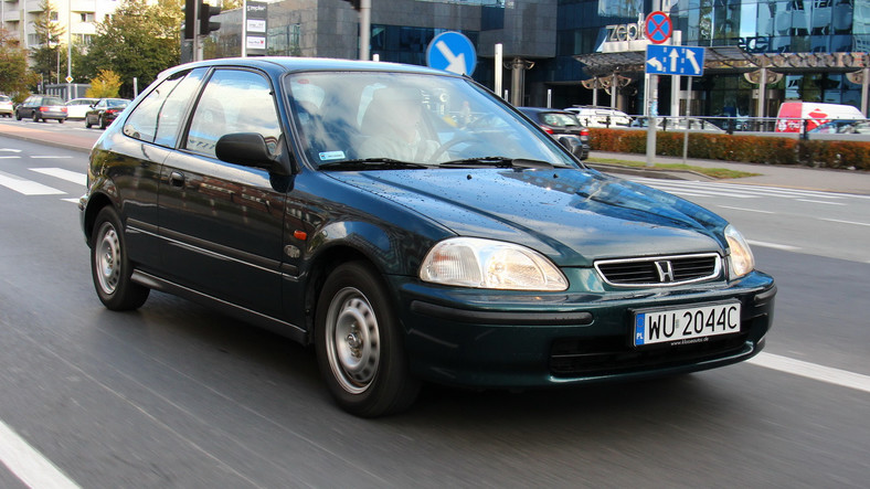 1. Honda Civic VI (1995-2001). Polecamy: 1.4/90 KM i 1.5/115 KM 