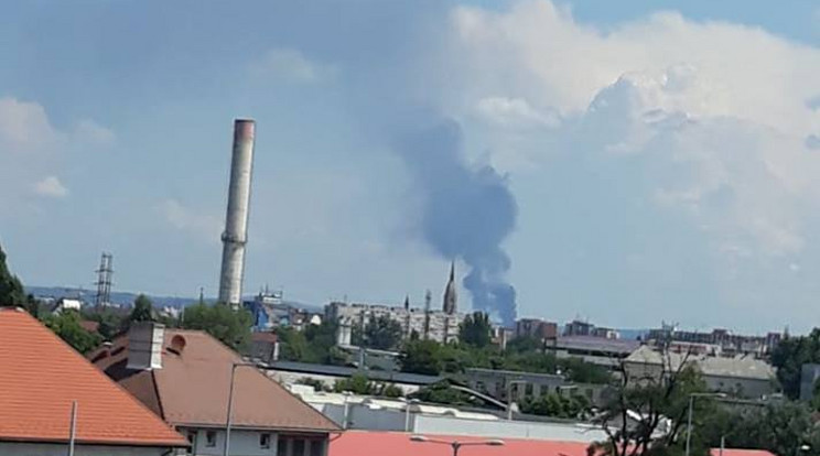 Ezt lehetett látni a csömöri tűzből Budapest IX. kerületéből /Fotó: Olvasó-riporter