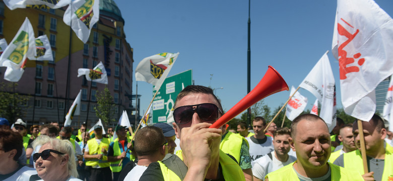 Protest górników przed siedzibą PiS. Chcą dymisji ministra energii