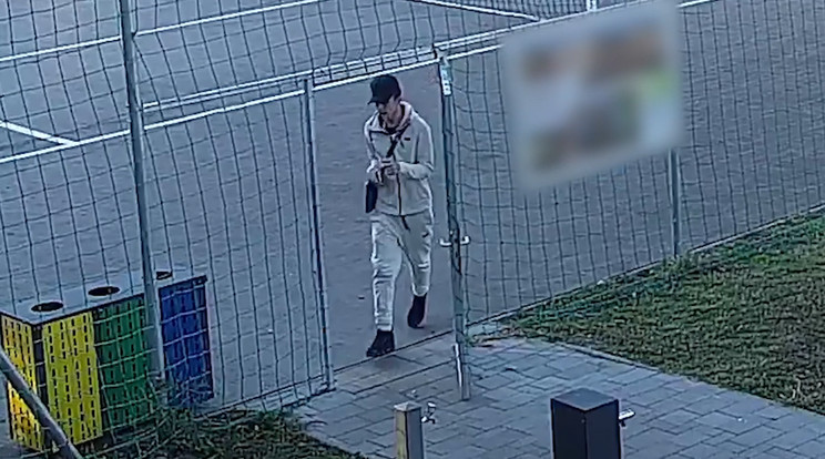 Ezt a férfit keresi a rendőrség /Fotó: police.hu