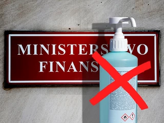 Ministerstwo Finansów kontra polska branża kosmetyczna. Dlaczego resort hamuje produkcję żeli antybakteryjnych?