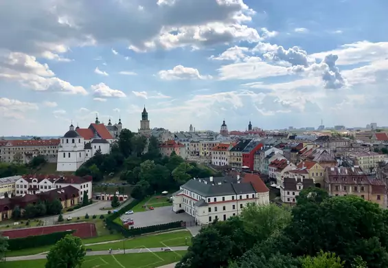 Kawalerka w Lublinie za 100 tys. zł. Jej metraż? Nie mieści się nawet łóżko