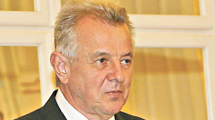 A Fidesz lezártnak tekinti a Schmitt-ügyet