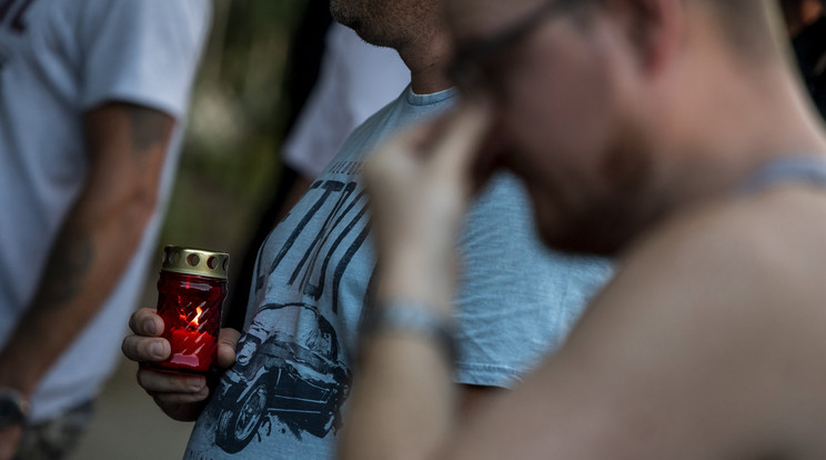 A meggyilkolt borászra emlékeznek Badacsonyban / Fotó: MTI Mónus Márton