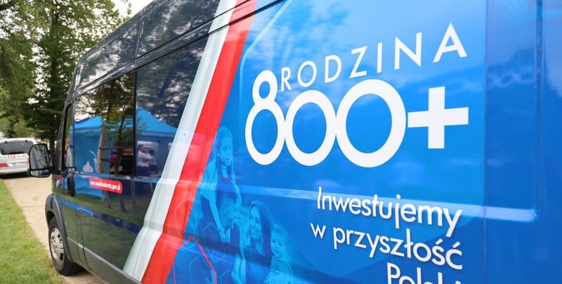 800 plus. Ostatni dzwonek na złożenie wniosku