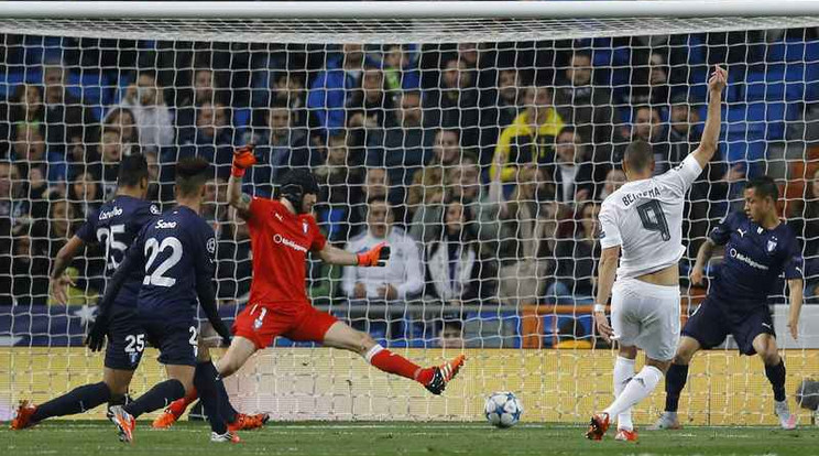 Benzema három góllal terhelte meg a svédek kapuját / Fotó: MTI