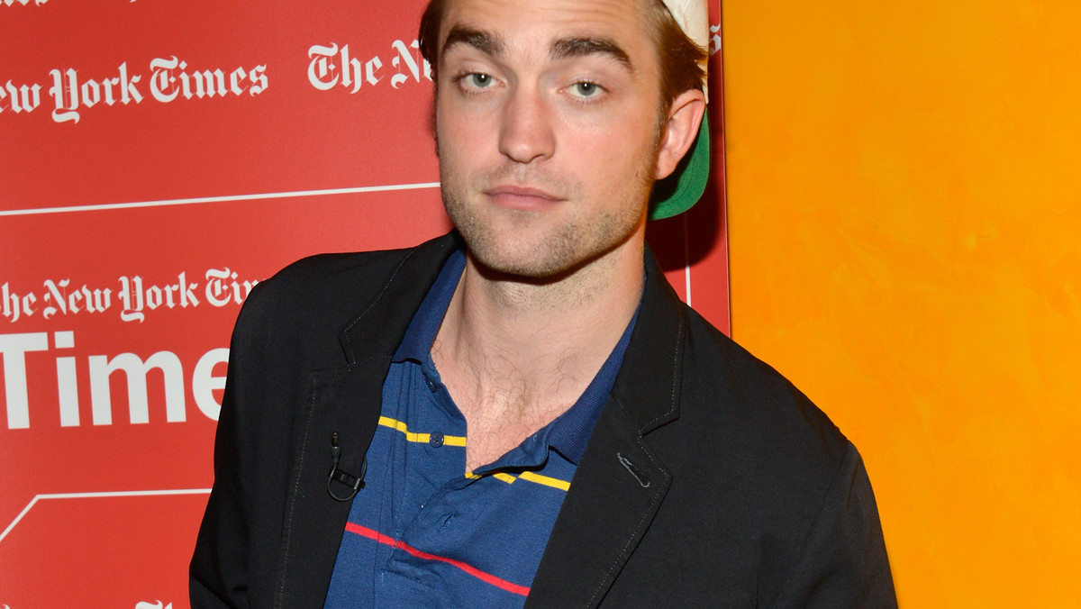 Robert Pattinson podpisał opiewający na 12 milionów dolarów kontrakt z marką Dior. Aktor wystąpi w odważnej kampanii reklamowej.