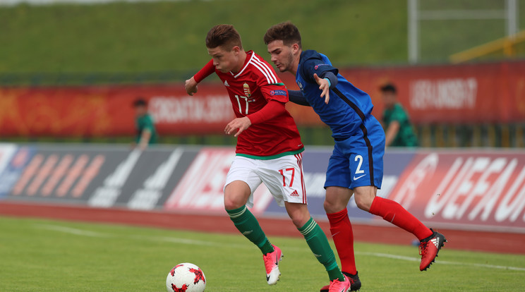 Csoboth (pirosban) szerezte a magyar csapat első és második gólját. A fiatal tehetség a Benfica játékosa /Fotó: Isza Ferenc