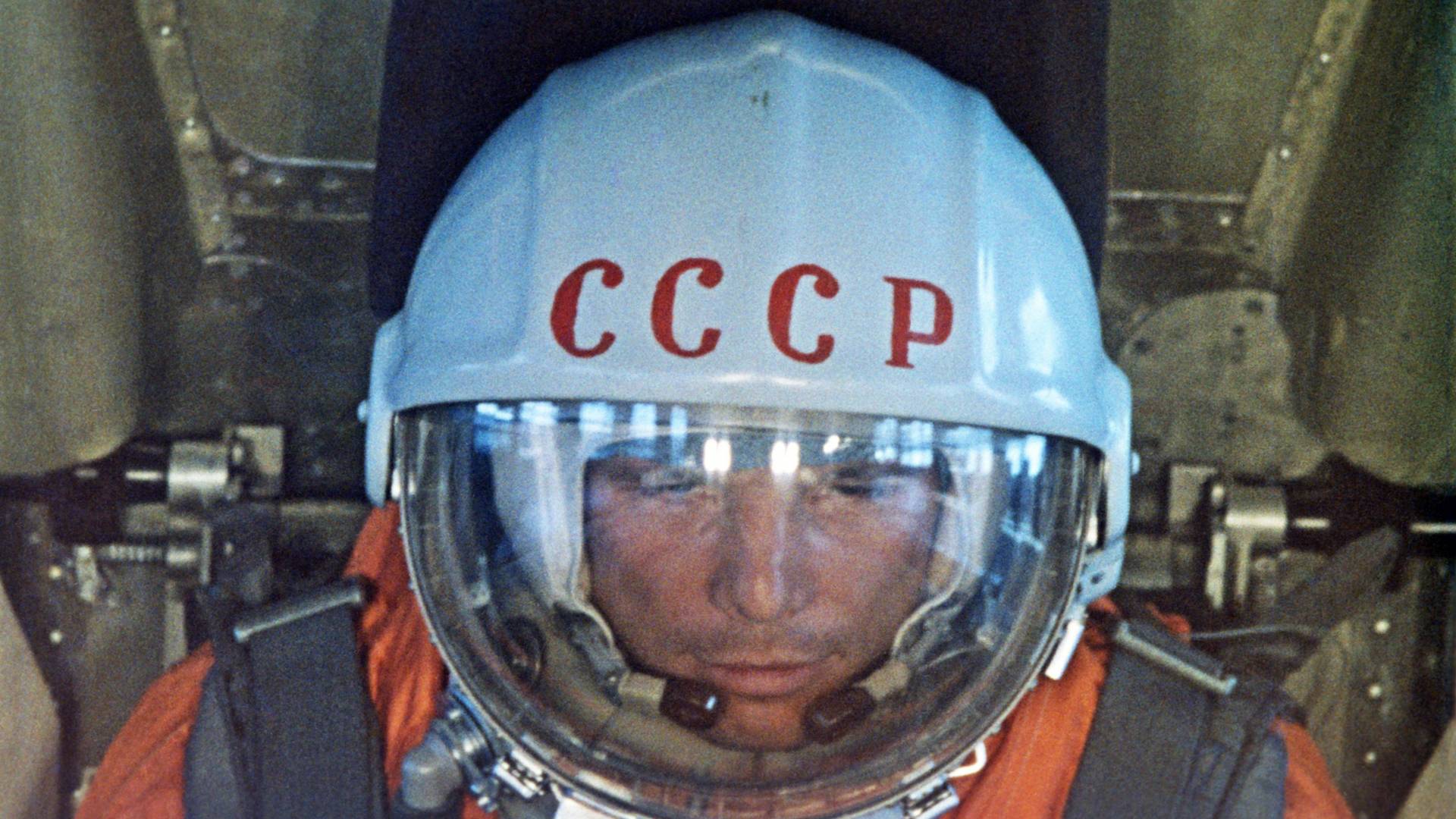 Jurij Gagarin se u grobu prevrće zbog spomenika koji je dobio na Novom Beogradu