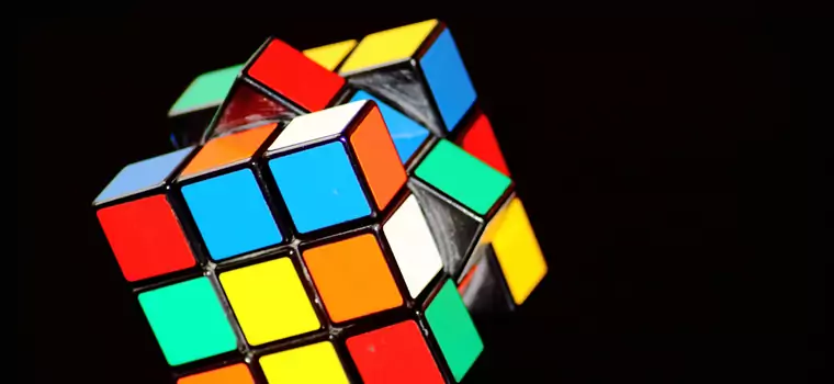 Kolejny rekord Sztucznej Inteligencji. Układa kostkę Rubika szybciej niż człowiek