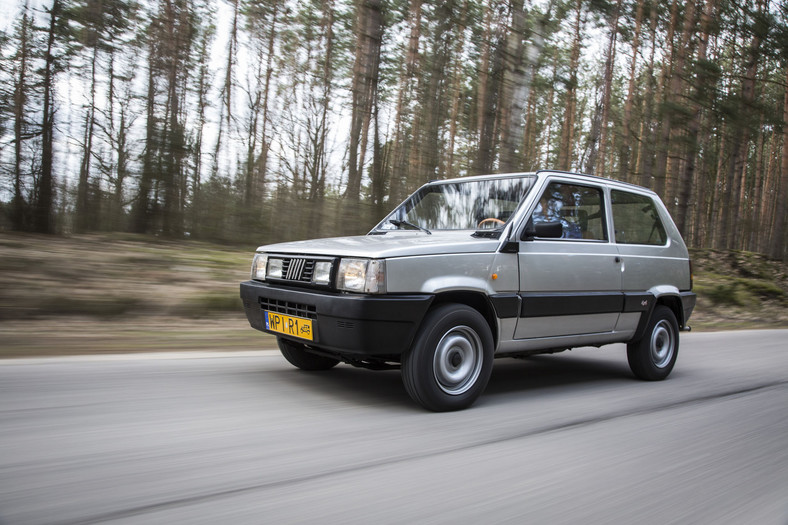 Fiat Panda 4x4 kontra Suzuki SJ 413