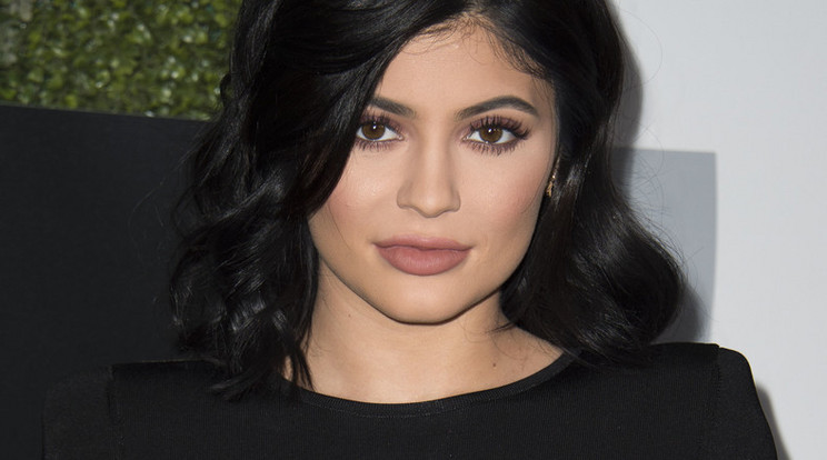 Kylie Jenner nagyon gondos anyuka /Fotó: AFP