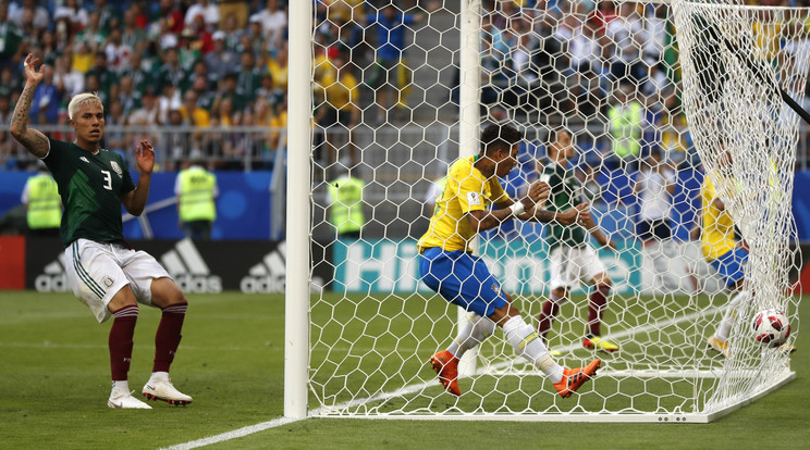 Firmino gólja bebiztosította a brazil továbbjutást /Fotó: MTI/AP/Frank Augstein