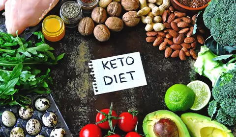 Dieta ketogeniczna: łatwiej zacząć z aplikacją. Przewodnik dla początkujących