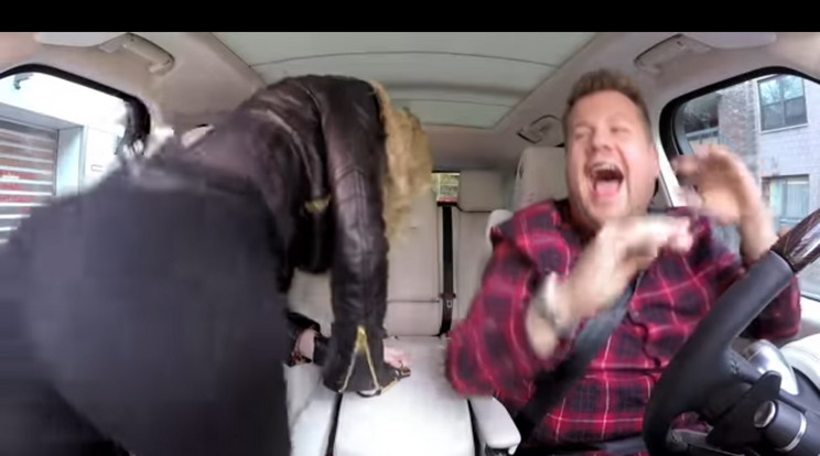 Madonna pucsított, míg James Corden a volánnál énekelt / Fotó: YouTube