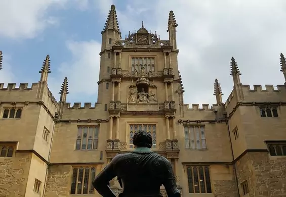 Oxford wydłużył egzaminy o 15 min, żeby kobiety miały lepsze oceny i tłumaczy się ze swojej decyzji