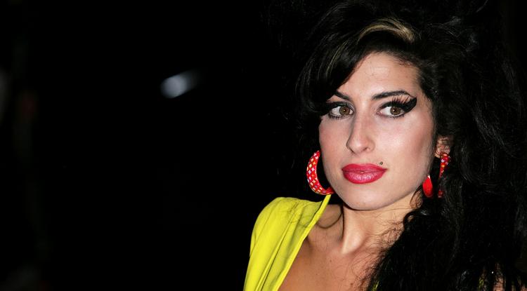 Amy Winehouse élete képekben – Nem felejtünk el