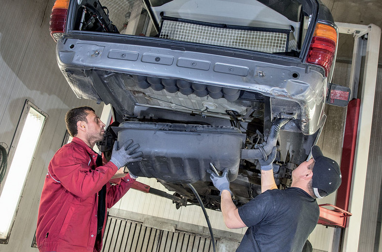 Jak skutecznie zabezpieczyć auto przed korozją?