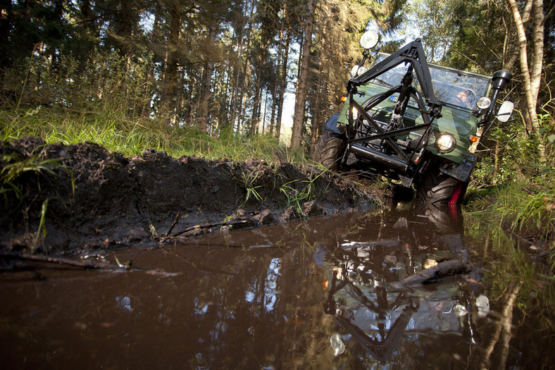 Unimog 406 - klasyk na ciężkie warunki