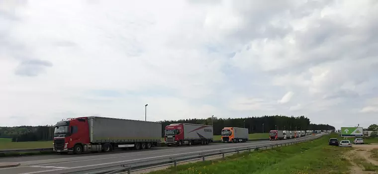 Granica z Białorusią: ciężarówki odprawiane są na bieżąco. Sytuacja się ustabilizowała