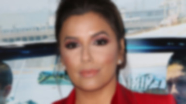 Eva Longoria w seksownej stylizacji. Aktorka odsłoniła dekolt