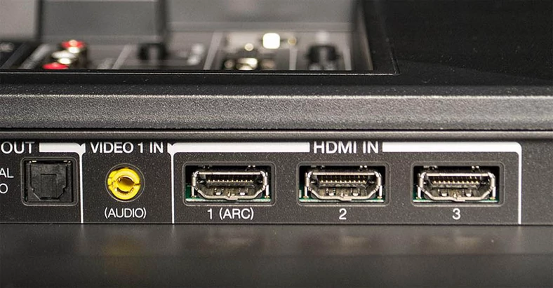 Wejście HDMI ARC, czyli HDMI Audio Return Channel, pozwala przesyłać dźwięk z TV do kina domowego