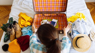 Ile można wziąć bagażu na pokład samolotu? Odpowiadamy na to częste pytanie