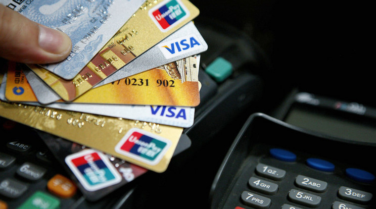 Több helyen fizethetünk bankkártyával /Illusztráció: AFP