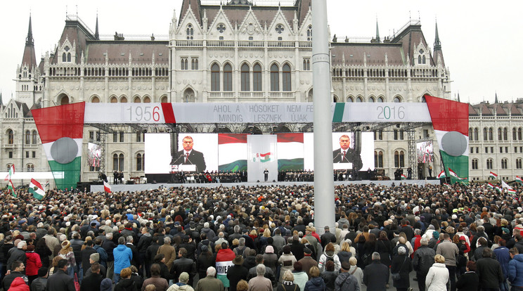 Orbán beszéde alatt
nem terveznek tüntetést /Fotó: MTI/ Szigetváry Zsolt