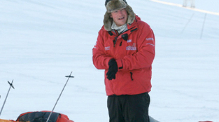 Harry herceg megmássza a Mount Everestet