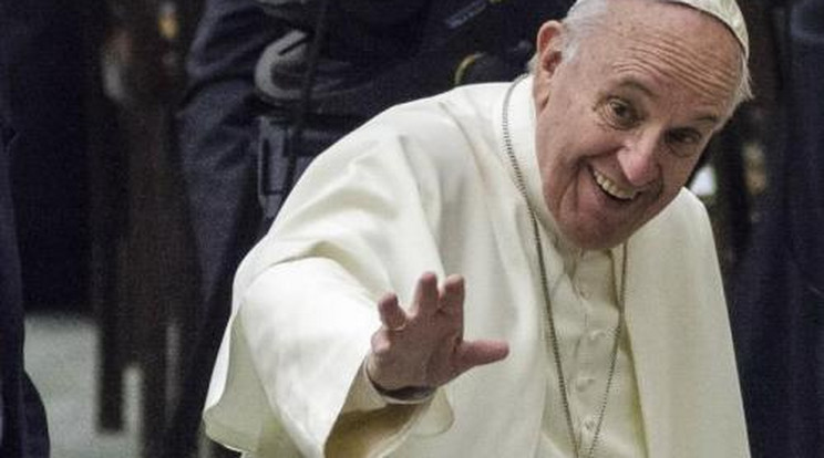 Így még az életben nem láttad Ferenc pápát! Elképesztő videó