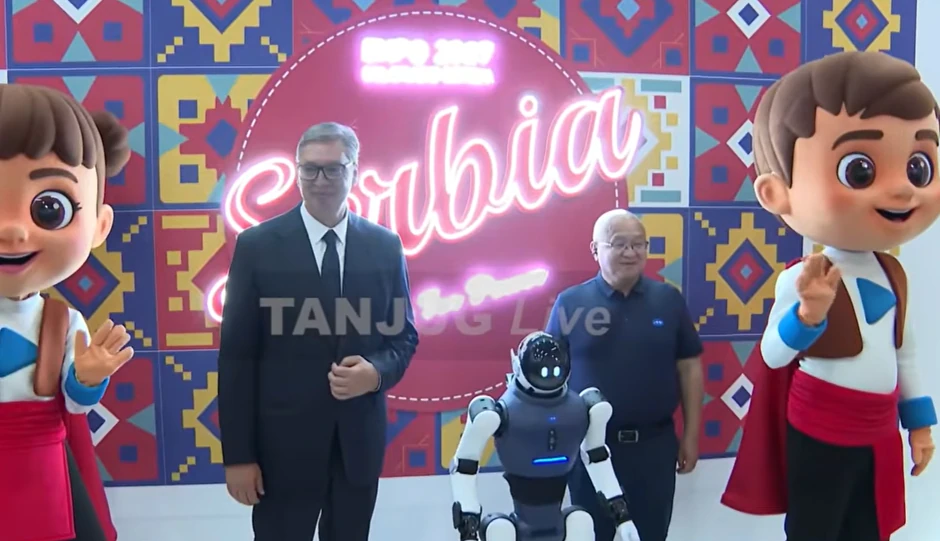  Ekspo i roboti