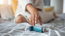 Leczenie astmy w czasie pandemii. Czy pacjenci mogą się zaszczepić?
