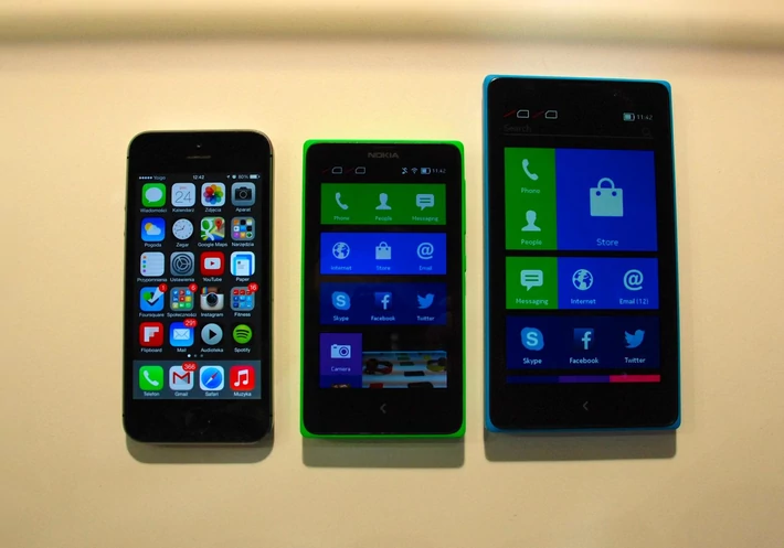 iPhone 5S, Nokia X, Nokia XL