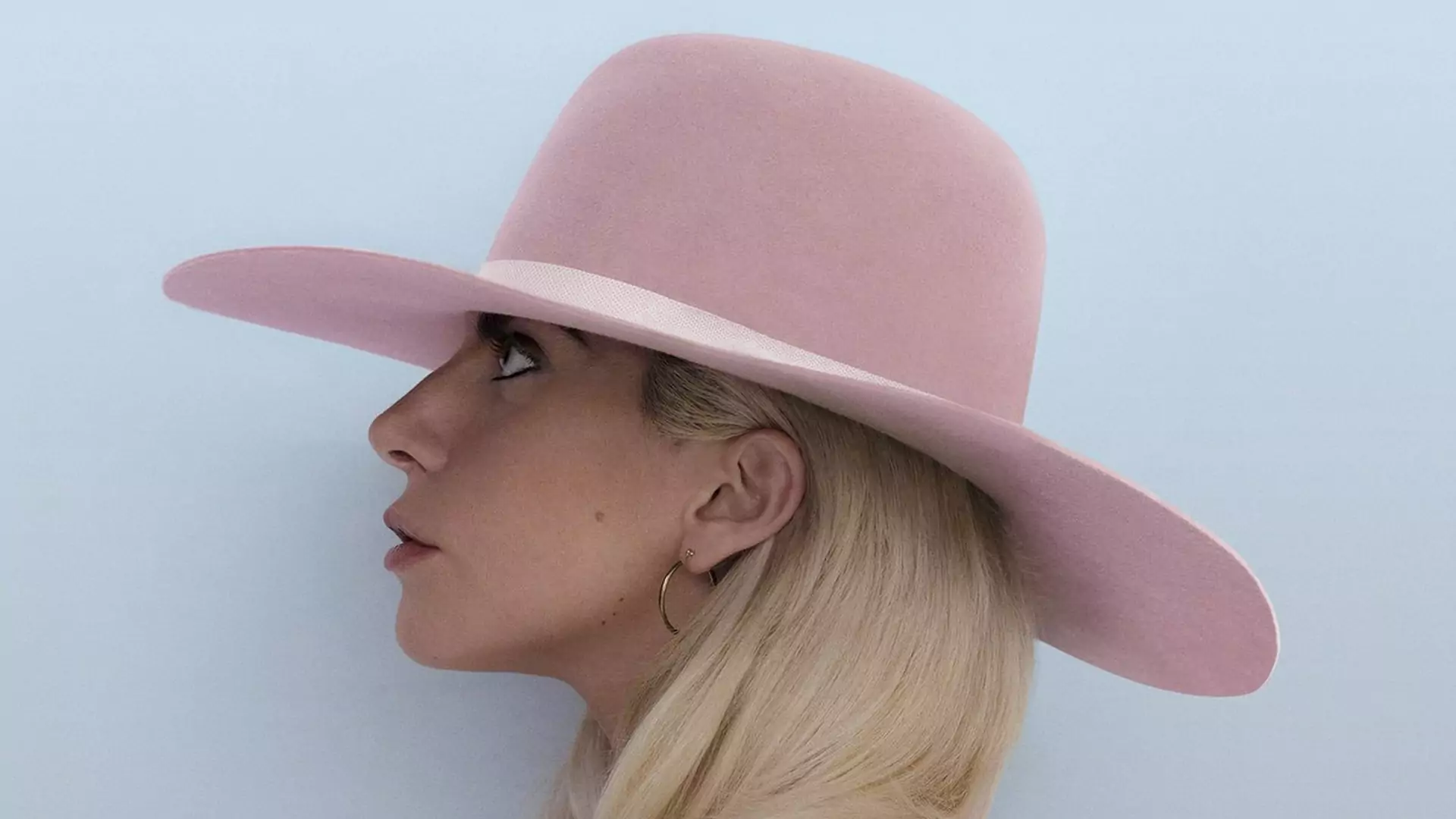 Lady Gaga udowodniła, że jest muzycznym kameleonem. Recenzja płyty "Joanne"