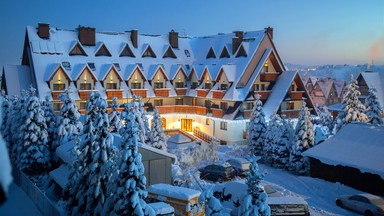Polacy wstrzymują się z  świąteczno-noworocznymi rezerwacjami hoteli