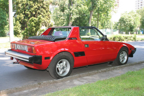 Fiat X1/9 - Dziecinne Ferrari
