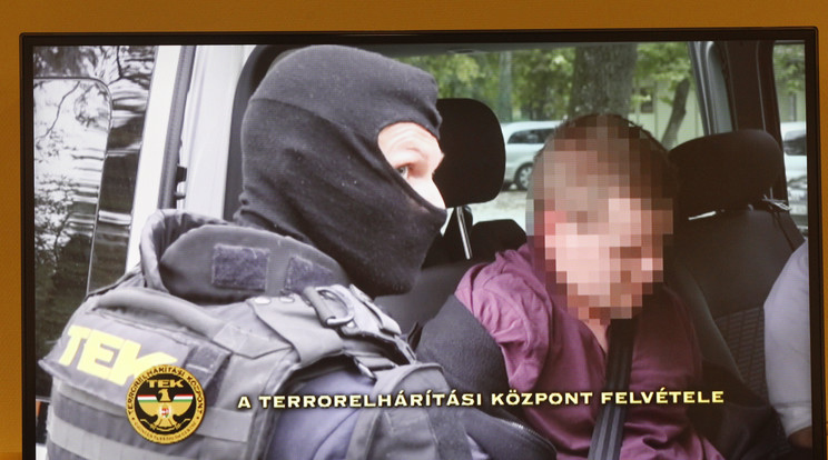 A robbantót a TEK kommandósai fogták el /Fotó: MTI- Szigetváry Zsolt