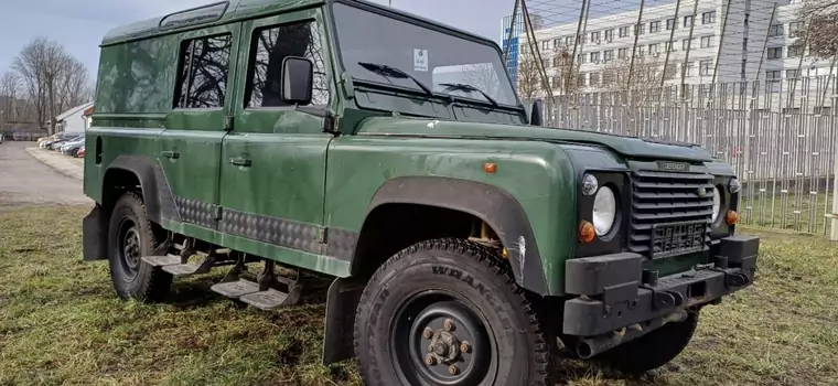 Tanie auta z przetargów i licytacji służb. Co warto kupić od policji, straży i wojska