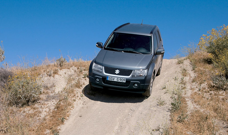 Suzuki: unowocześniona Vitara w salonach (ceny i fotogaleria)