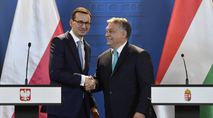 Orbán Viktort látogatta meg elsőként Mateusz Morawiecki lengyel kormányfő beiktatását követően /Fotó: MTI-Illyés Tibor
