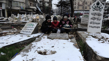 Onet24: śnieg utrudnia ewakuację z Aleppo