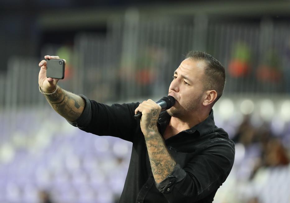 A rapper a Szusza Ferenc Stadionban a Majkával közös dalaiból is énekelt /UTE - PZ